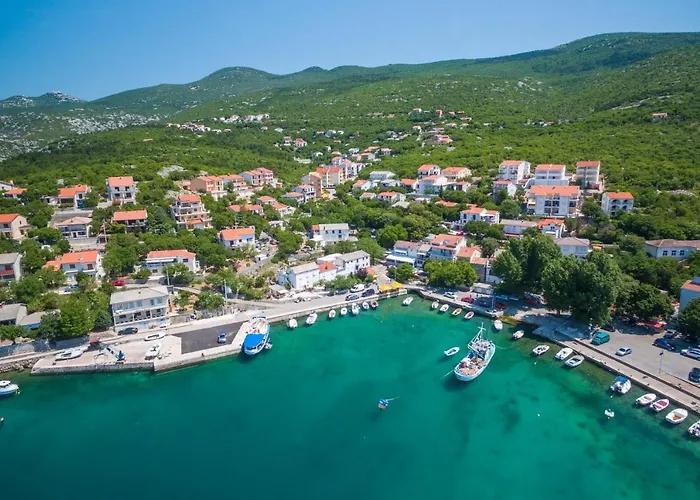 アパート Cosic クレノヴィツァ