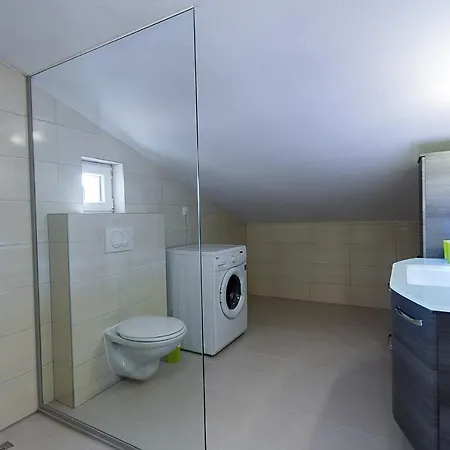 Cosic Apartman Klenovica