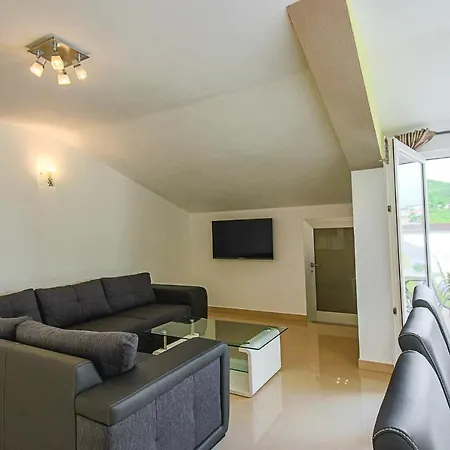 Cosic * 克罗诺维察